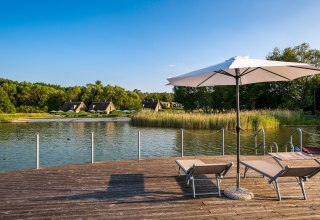 Beach and jetty at the BEECH Resort Plauer See, © BEECH Resort Plauer See, MarTiem Fotografie