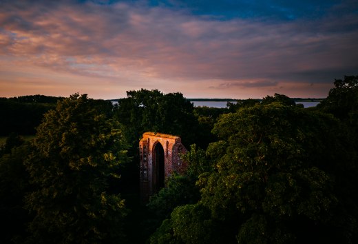 Uwiecznione w licznych wariacjach przez Caspara Davida Friedricha. Ich urok pozostaje niezmącony do dziś., © TMV/Friedrich