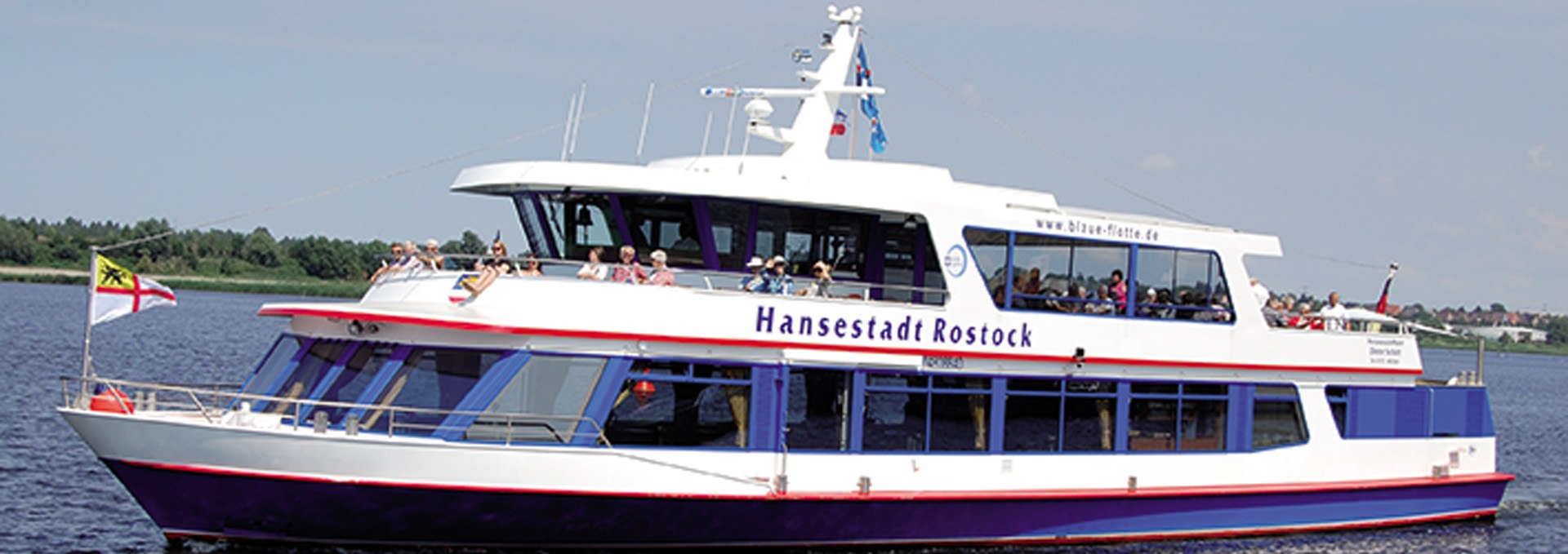 Harbor tour or beach line service along the Warnow River, © Personenschifffahrt Schütt