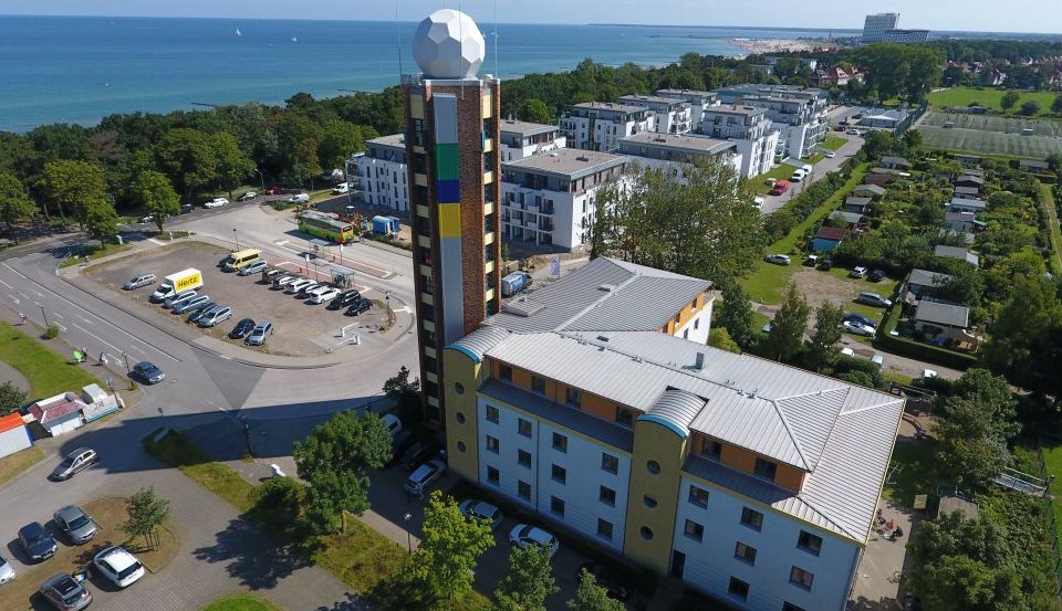 Warnemünde Youth Hostel is located directly on the beach in the popular Baltic resort., © DJH MV