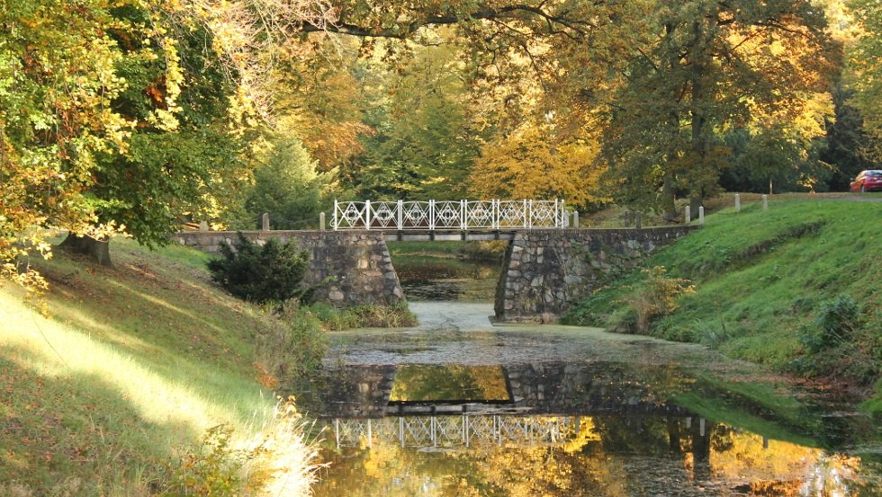 Most w parku jesienią, © Barockschloß zu Griebenow e.V.