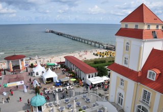 Kurplatz Binz with event, © Tourismuszentrale Rügen