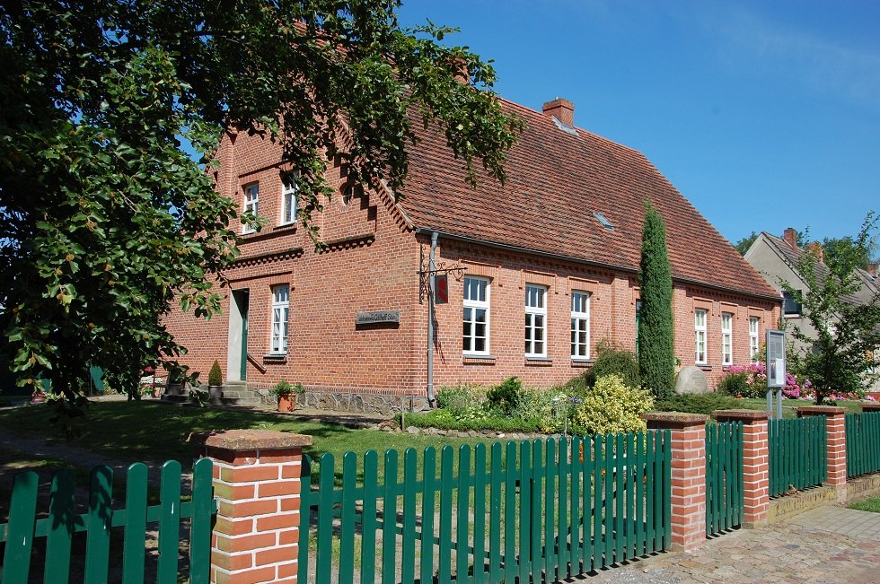 Johannes-Gillhoff-Stuv mieści się w dawnej szkole wiejskiej., © Gabriele Skorupski