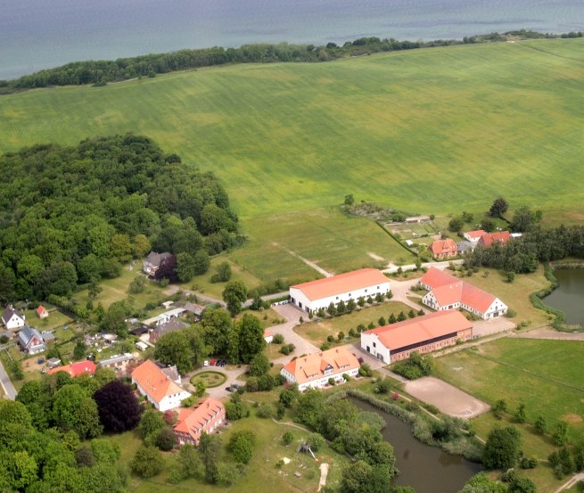 © schloss gross schwansee