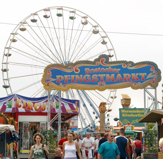 Rostock Whitsun market in the city harbor, © Großmarkt Rostock GmbH, Dietmar Lilienthal
