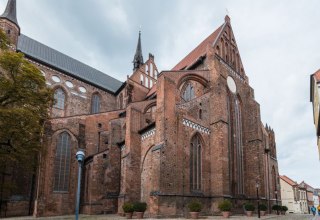 Widok kościoła św. Jerzego z zewnątrz, © TZ Wismar, Anibal Trejo