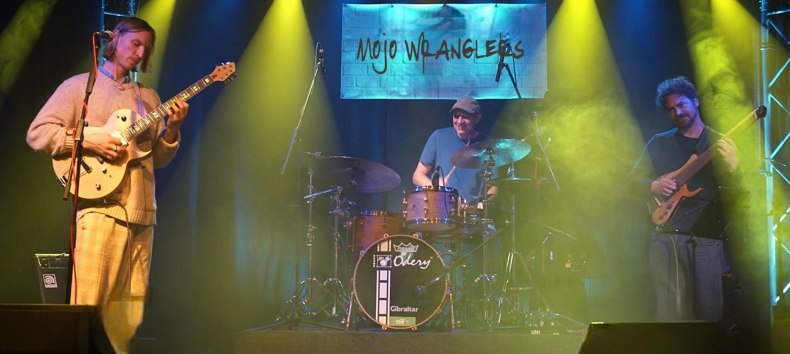 © Mojo Wranglers