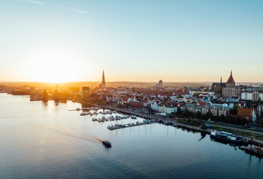 De Hanzestad en universiteitsstad Rostock is een opwindende bestemming voor herfstvakantiegangers die van culinaire hoogstandjes houden