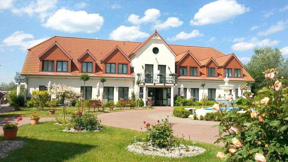 Buitenaanzicht van het hotelcomplex Tarnewitzer Hof, © Hotelanlage Tarnewitzer Hof