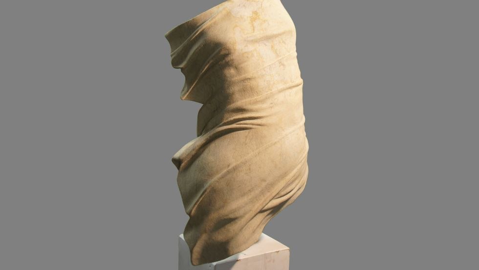 Torso in sandstone cloth, © Sven Offenbächer