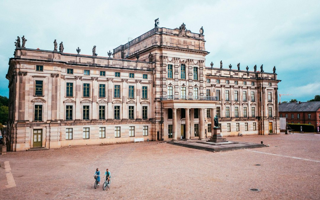 "Versailles of the East" and "Sanssouci of the North": Ludwigslust Palace is an absolute highlight of the tour., © TMV/Friedrich