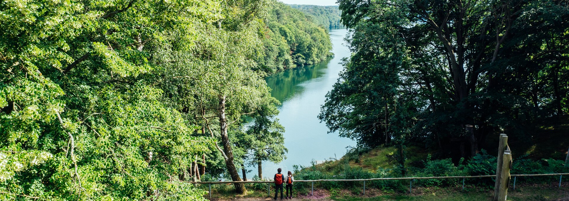 Hiking on the Nature Park Trail along the Narrow Luzin River, © TMV/Gänsicke