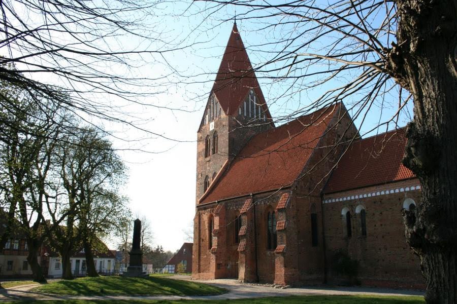 Church 3, © KircheKlütz