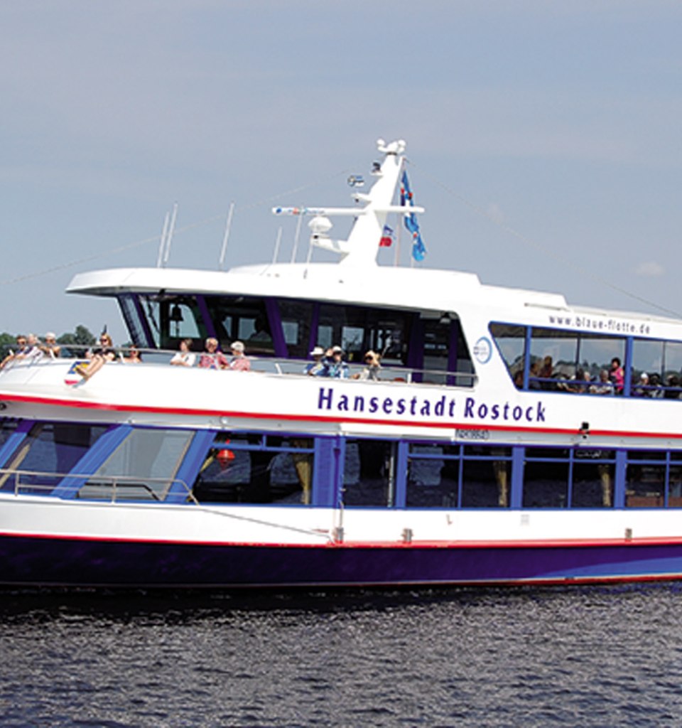 Harbor tour or beach line service along the Warnow River, © Personenschifffahrt Schütt