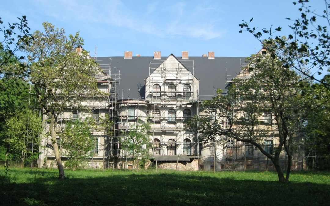 Zamek Lüssow pośród natury, © Tourismusverband Vorpommern e.V.