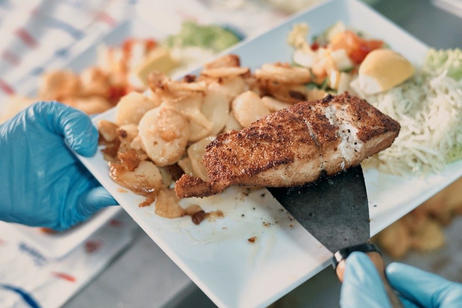 Gebakken snoekbaars, © MYFISH-ostsee, © Sebastian Dorbrietz/ WFG Vorpommern