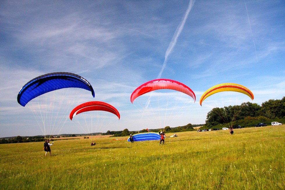 Practice with the paraglider, © Norddeutsche Gleitschirmschule GmbH