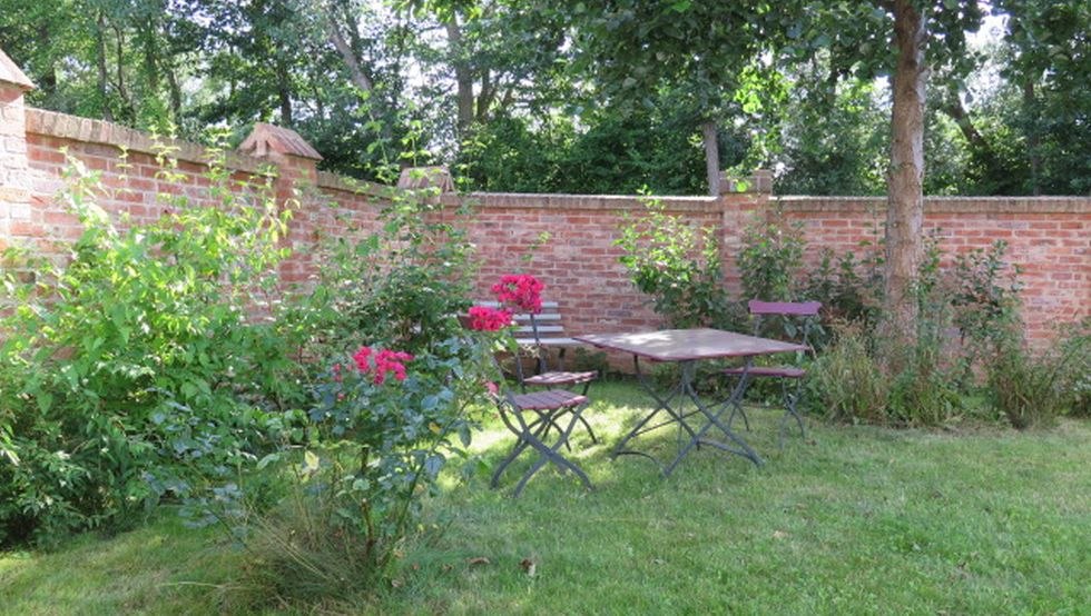 The garden of the vacation apartment Dorothea invites you to stay and relax, © FeWo Dorothea / Gudrun Finger
