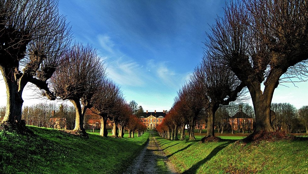 Uitzicht door de Festonallee naar kasteel Bothmer in Klütz, © TMV/Allrich