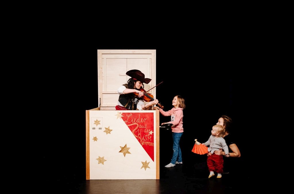 TheresaLangeFotografie_LIEDER_AUS_DER_KISTE_07 (2), © Theresa Lange
