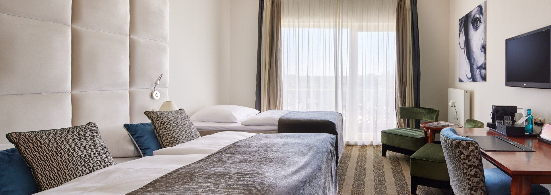 Hotelzimmer Dreibett, © Van der Valk Linstow